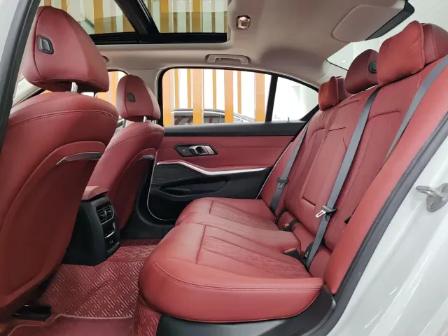 BMW 3 Series — Фото автомобиля 7