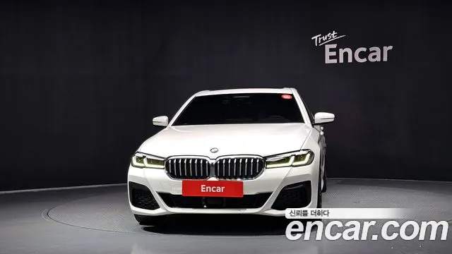 BMW 5 Series G30 — Фото автомобиля 3