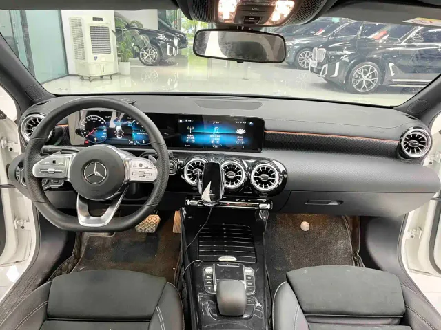 Mercedes-Benz A-Class — Фото автомобиля 4