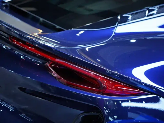 Lotus Emira — Фото автомобиля 22