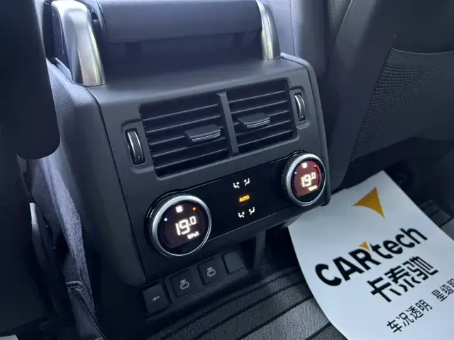 Land Rover Discovery — Фото автомобиля 23