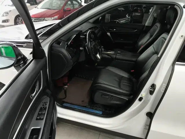 Honda Avancier — Фото автомобиля 11