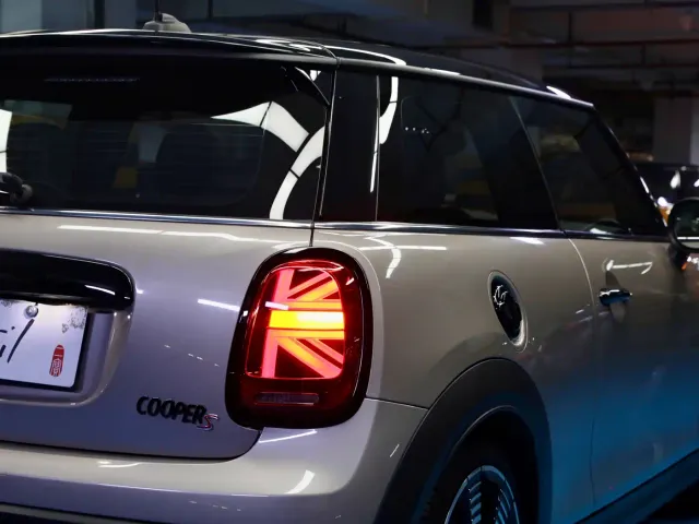 MINI Hatch — Фото автомобиля 5