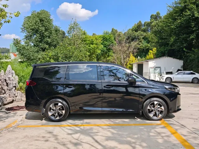 GAC Trumpchi M6 — Фото автомобиля 4