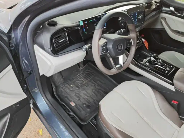 BYD Qin PLUS — Фото автомобиля 15