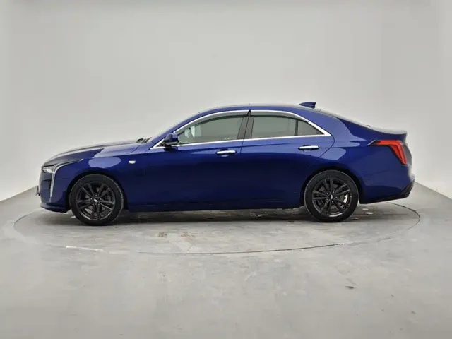 Cadillac CT4 — Фото автомобиля 2