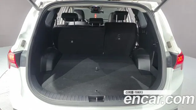 Hyundai Santafe Новый Santa Fe Бензин 2.5T 4WD — Фото автомобиля 14