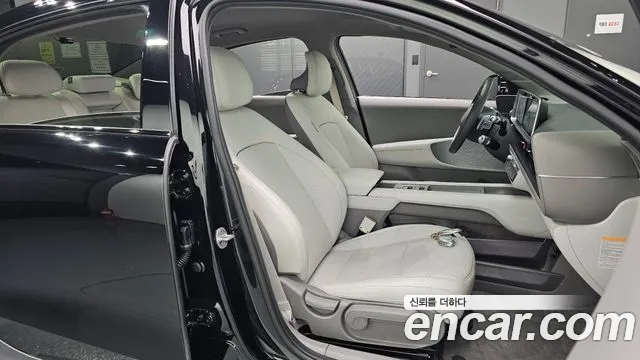 Hyundai Ioniq 6 — Фото автомобиля 16