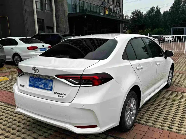 Toyota Corolla — Фото автомобиля 12