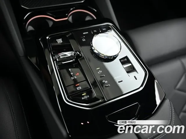 BMW 5 Series G60 — Фото автомобиля 9