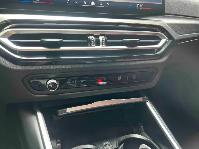BMW 3 Series — Фото автомобиля 7