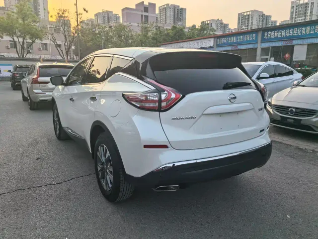 Nissan Murano — Фото автомобиля 4