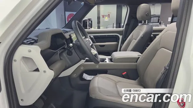 Land Rover Defender L663 — Фото автомобиля 3