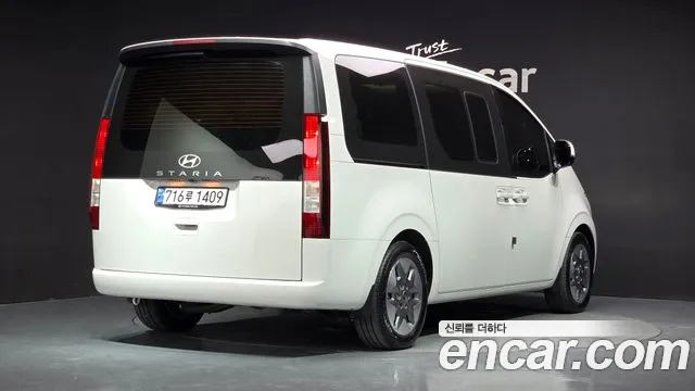 Hyundai Staria — Фото автомобиля 2