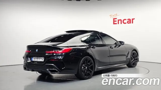 BMW 8-Series — Фото автомобиля 2