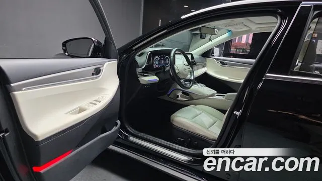 Hyundai Grandeur New — Фото автомобиля 15
