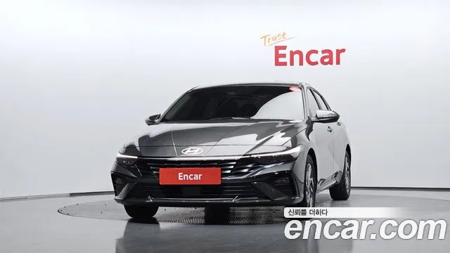 Hyundai Avante CN7 — Фото автомобиля 3