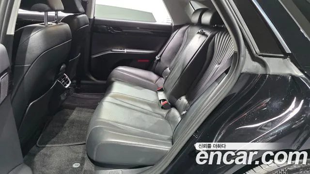 Hyundai Grandeur GN7 — Фото автомобиля 17