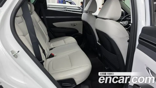 Hyundai Tucson Tucson (NX4) Дизель 2.0 4WD — Фото автомобиля 9