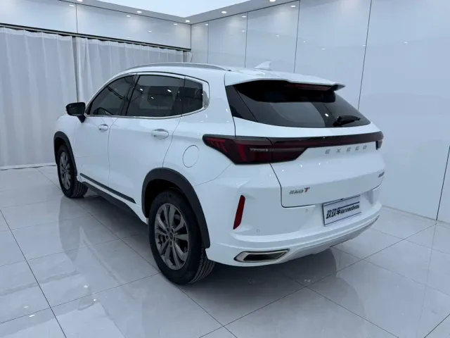 Exeed Exeed Windchaser 2022 Riding the Wind and Waves Edition 1.5T CVT Lucky Peanut Version — Фото автомобиля 6