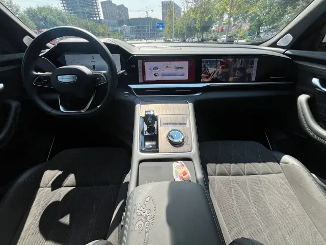 Geely Xingyue L — Фото автомобиля 8