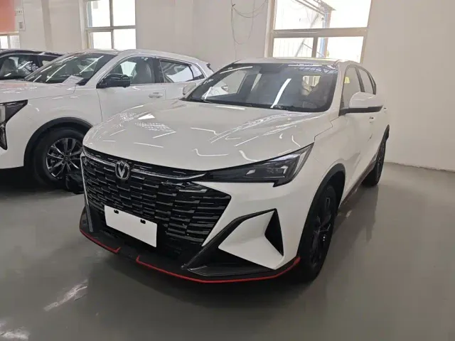 Фотография автомобиля — Changan X5 Plus