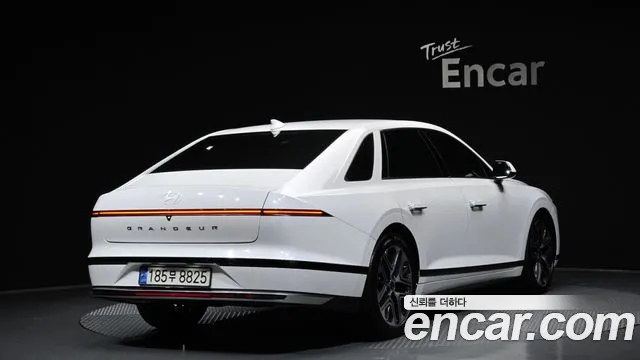 Hyundai Grandeur GN7 — Фото автомобиля 2