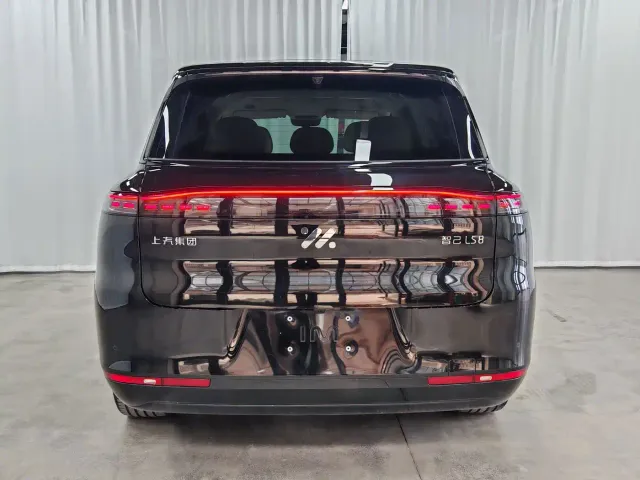 IM Motors LS8 — Фото автомобиля 5