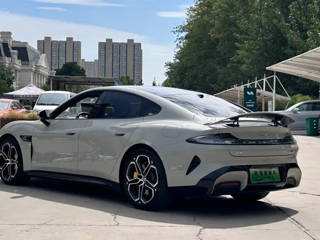 Xiaomi SU7 — Фото автомобиля 5