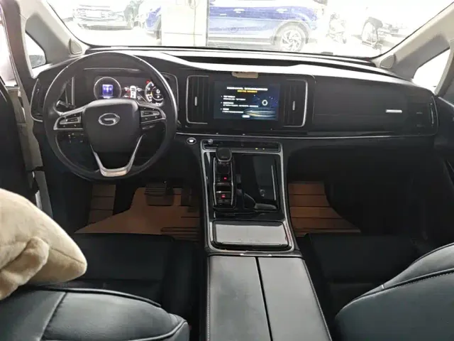 GAC Trumpchi M8 — Фото автомобиля 9