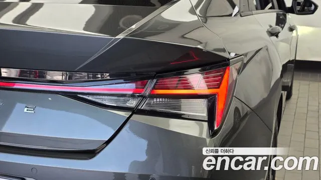 Hyundai Avante — Фото автомобиля 8