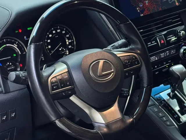 Lexus LM — Фото автомобиля 7
