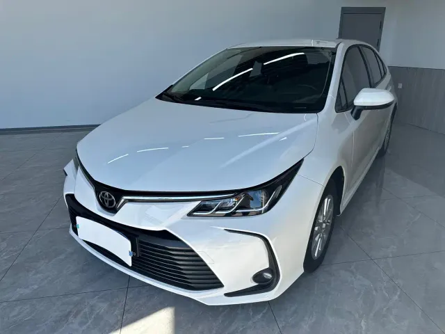 Фотография автомобиля — Toyota Corolla