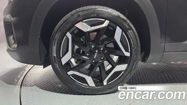 Kia Seltos Бензин 1.6 турбо 2WD — Фото автомобиля 5