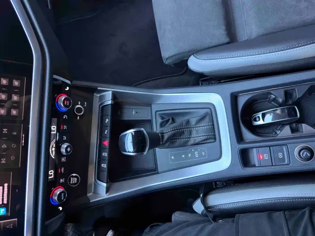 Audi Q3 — Фото автомобиля 23
