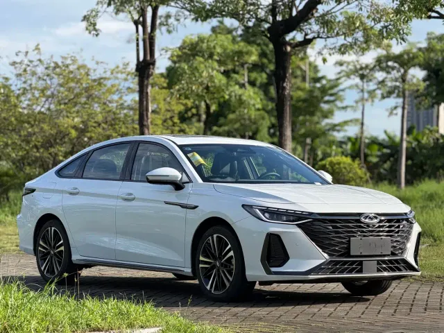 Chery Arrizo 8 — Фото автомобиля 3