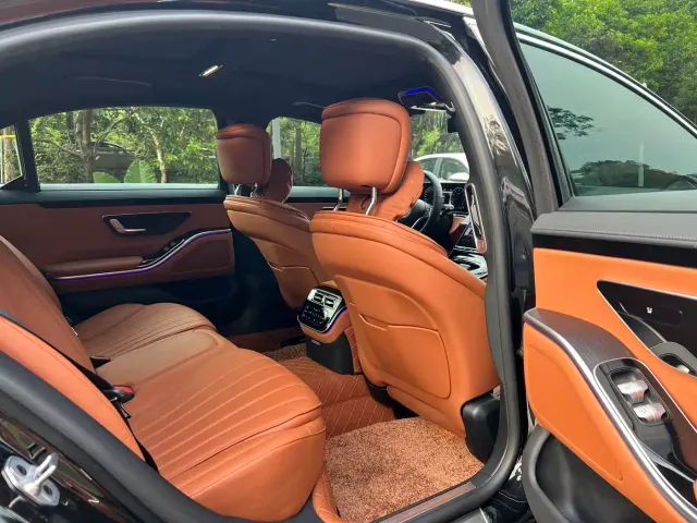 Mercedes-Benz S-Class — Фото автомобиля 11