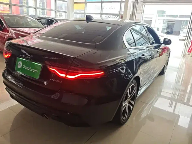 Jaguar XEL — Фото автомобиля 6