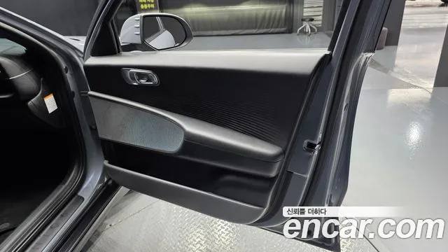 Hyundai Ioniq 6 — Фото автомобиля 13