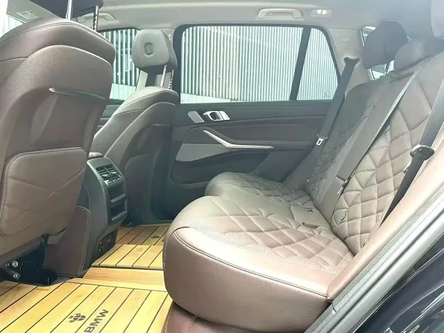 BMW X5 — Фото автомобиля 3