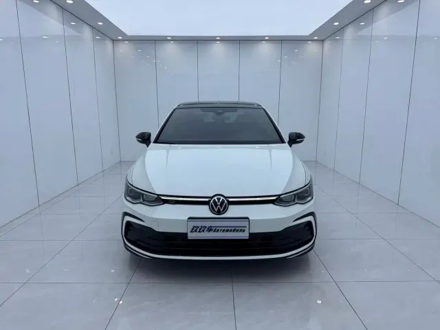 Volkswagen Golf — Фото автомобиля 2