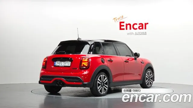 Фотография автомобиля — MINI Cooper