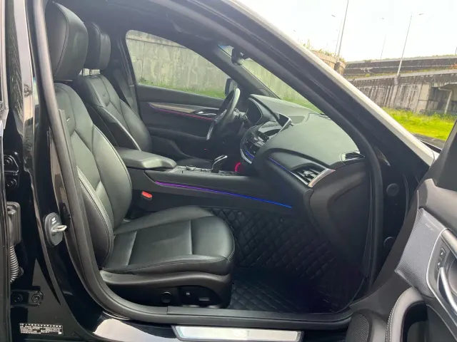 Cadillac CT5 — Фото автомобиля 11