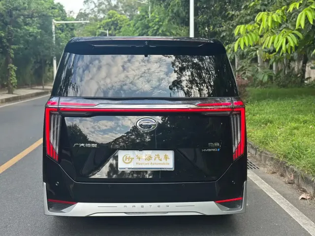 GAC Trumpchi M8 — Фото автомобиля 17