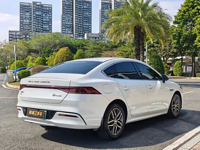 BYD Qin PLUS — Фото автомобиля 11