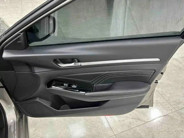 Nissan Teana — Фото автомобиля 18