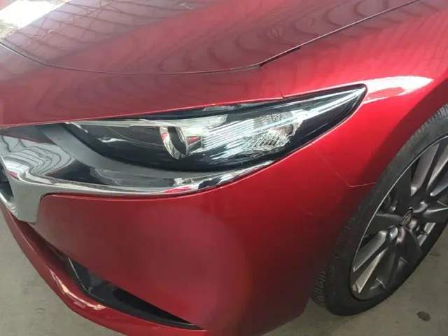Mazda Axela — Фото автомобиля 23