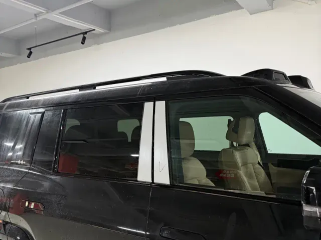 BYD FangChengBao Leopard 8 — Фото автомобиля 6