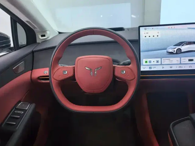 Hongqi Tiangong 05 — Фото автомобиля 14