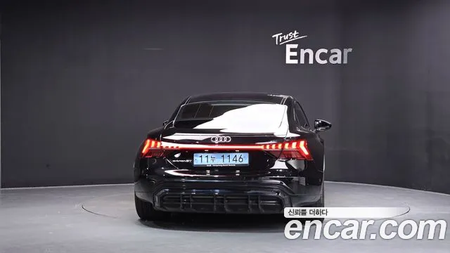Audi e-tron GT — Фото автомобиля 4